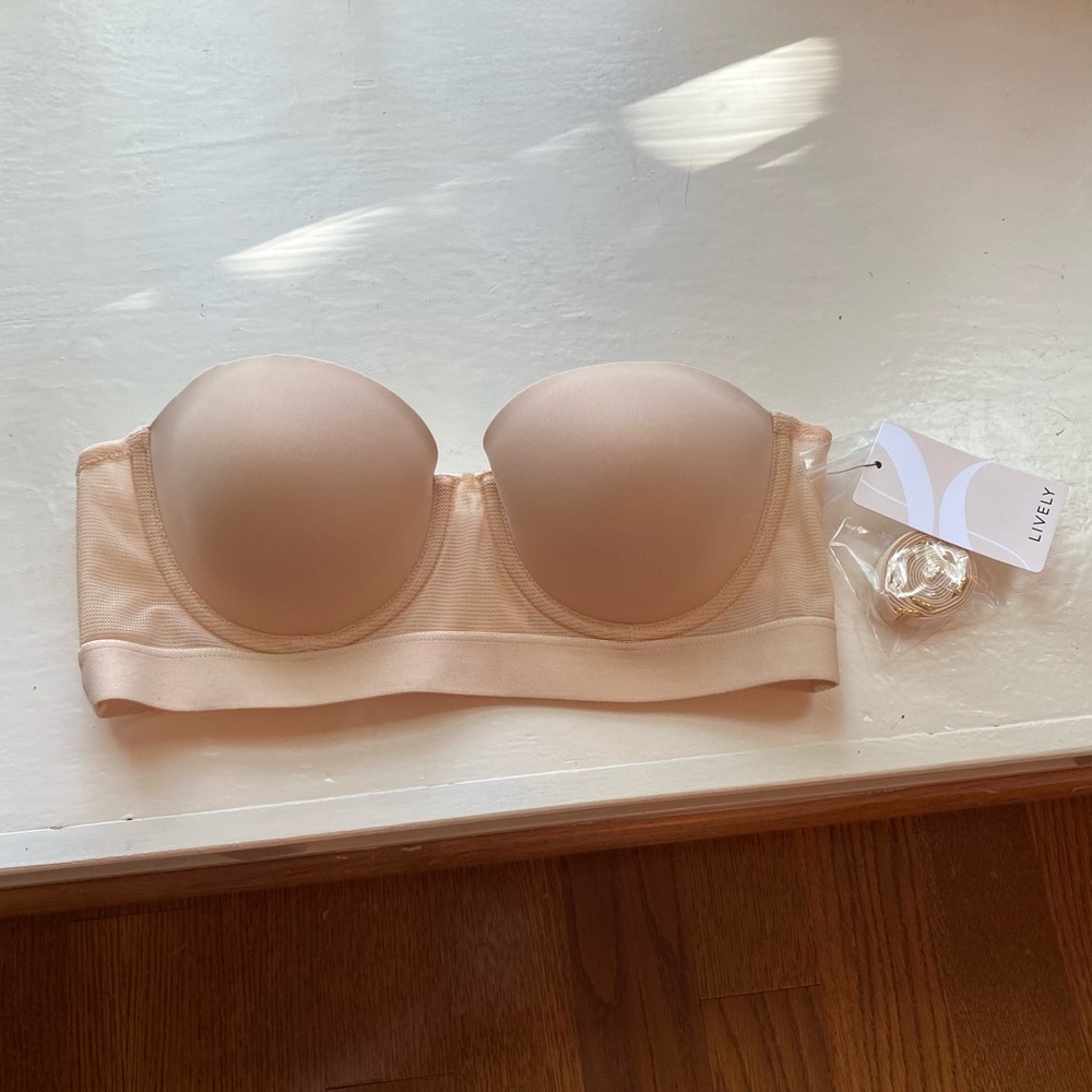 Lively The Smooth Strapless Bra in Toasted Almond
